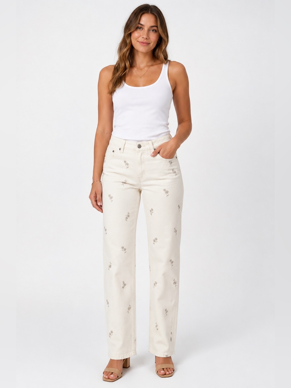 Seven7 Women’s Size 8 Straight Leg Jeans Cream Floral Embroidered NWT